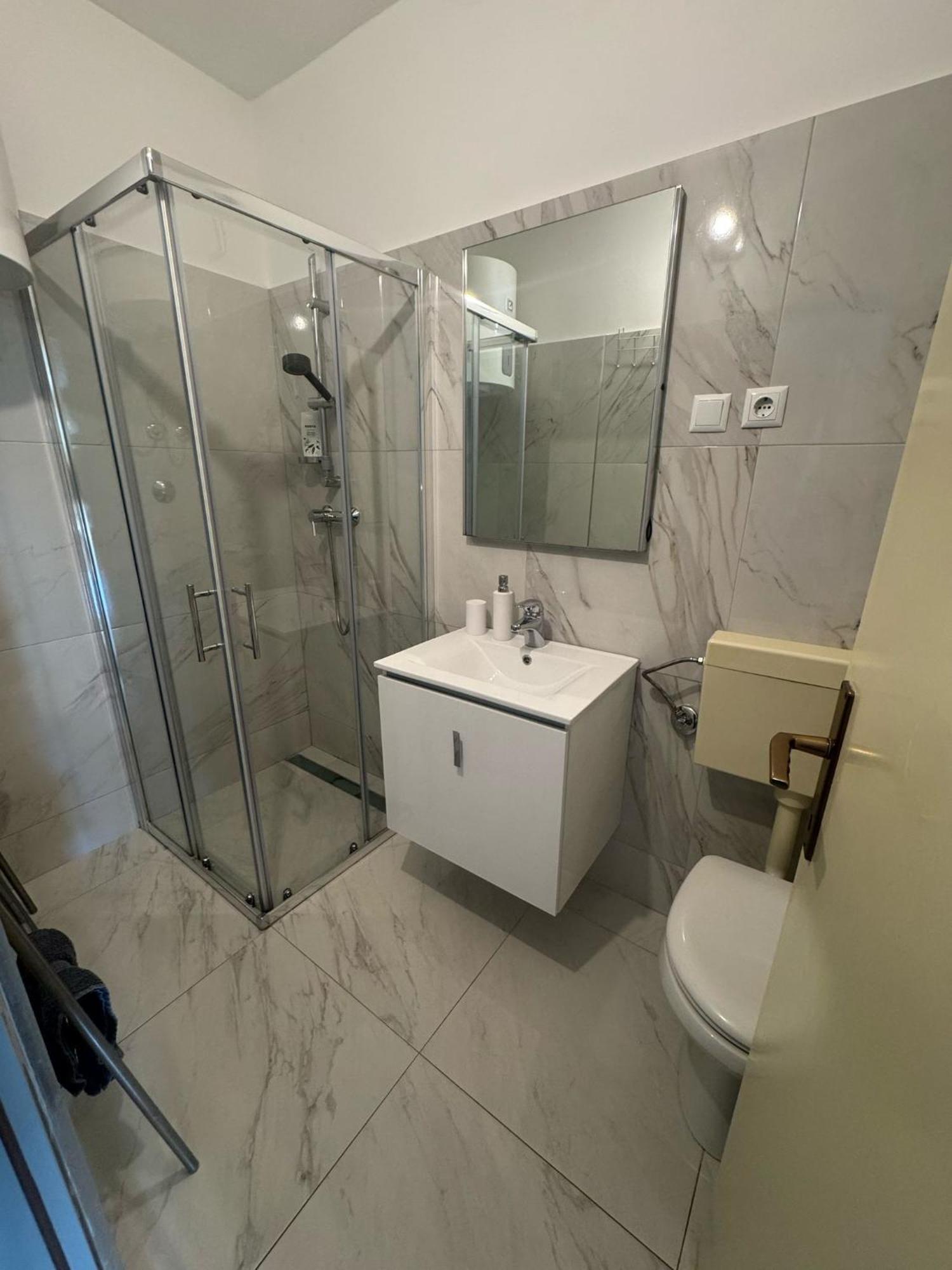 Apartman Kartec クルク 部屋 写真