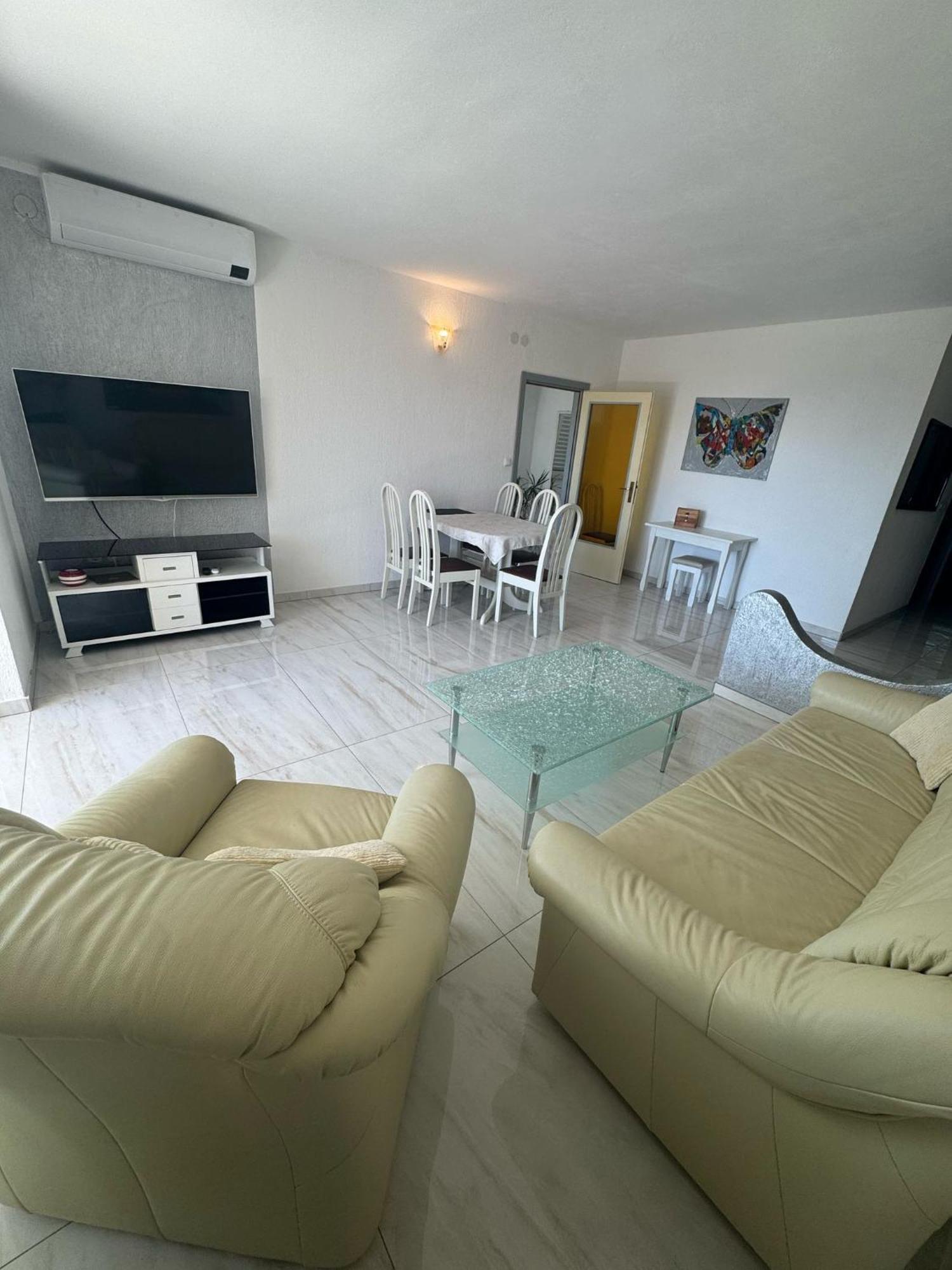 Apartman Kartec クルク エクステリア 写真